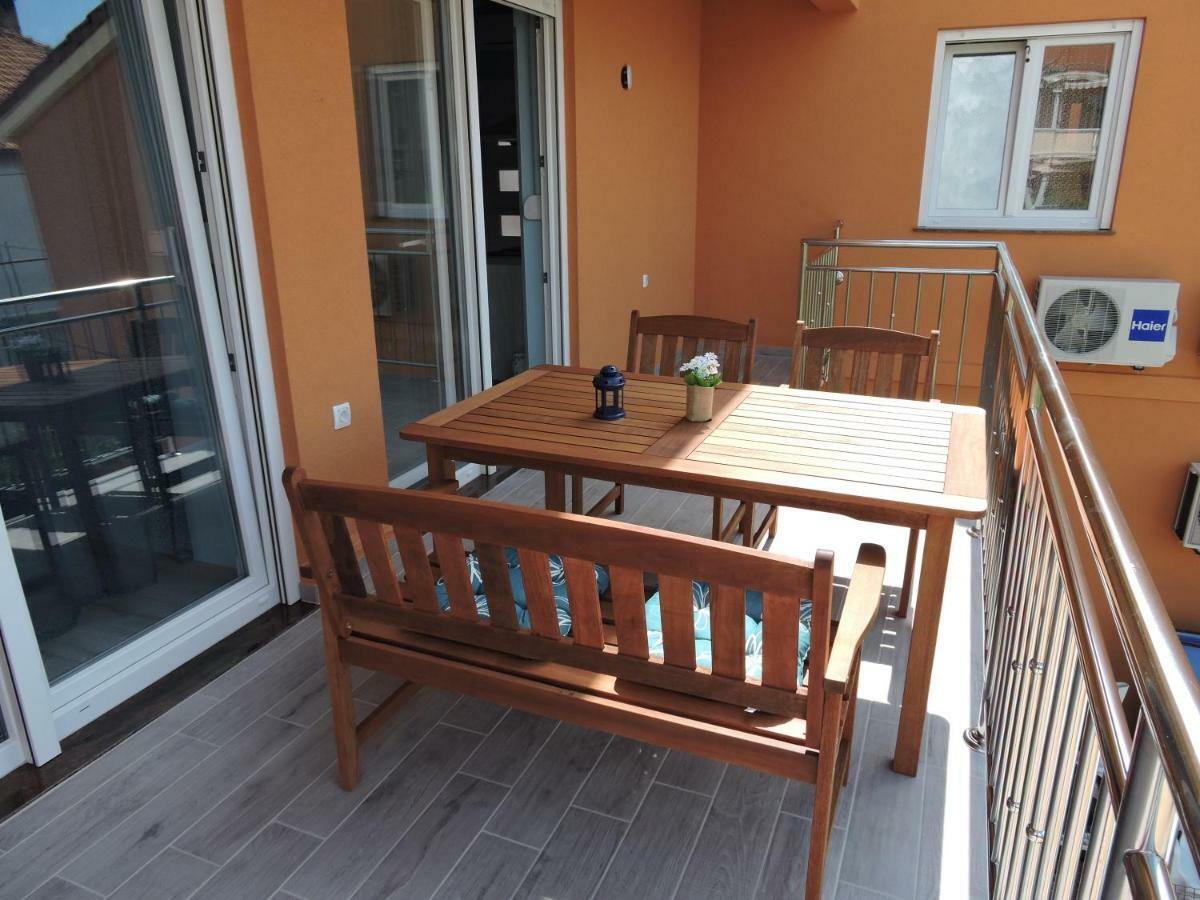 Apartments Perla Biograd Na Moru Exterior photo